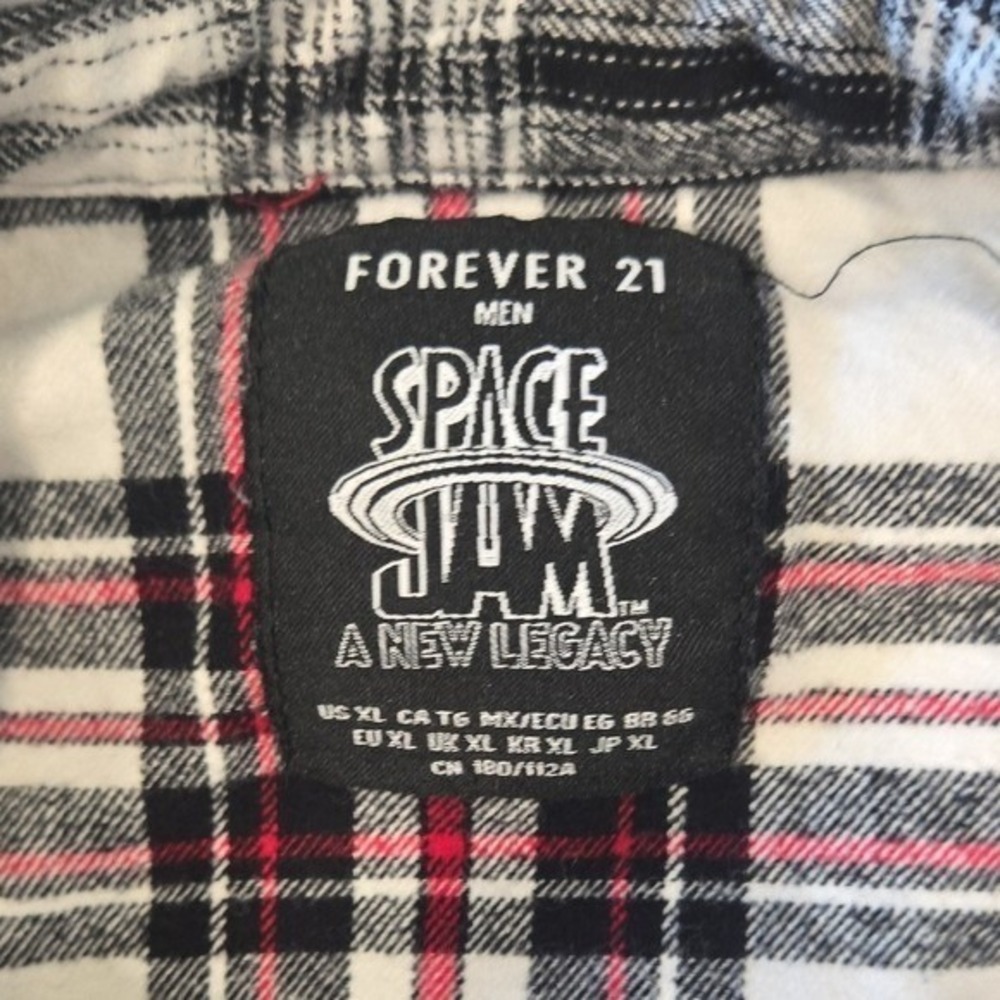 Forever 21 Space Jam A New‎ Legacy Men XL Flannel Shirt Colorblock Plaid Patch - Picture 2 of 8